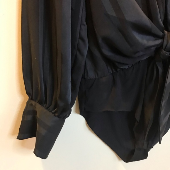 J.O.A. Tie Front Black Bodysuit size MEDIUM - Picture 6 of 8